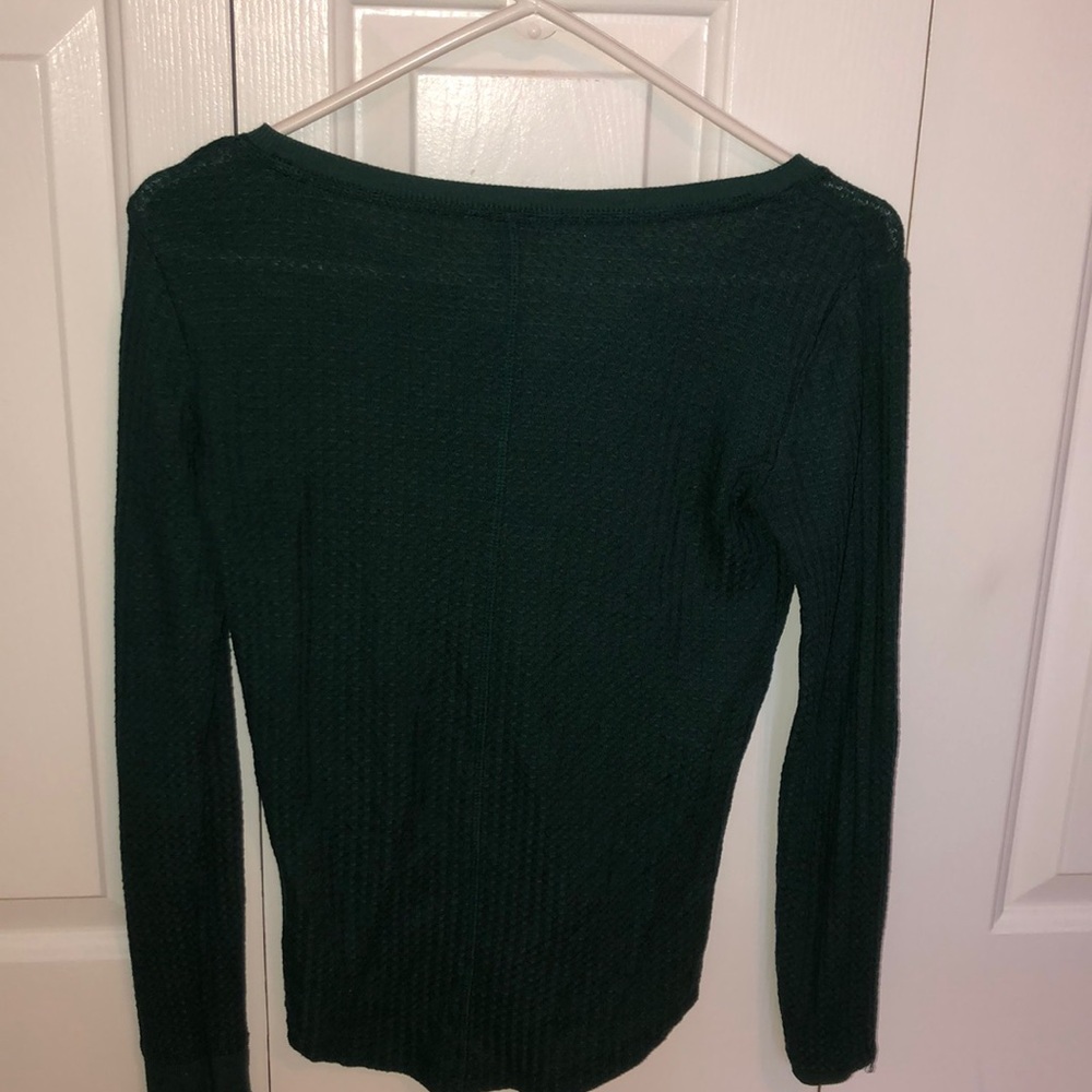 Women’s Aeropostale Green Sweater - Picture 3 of 3